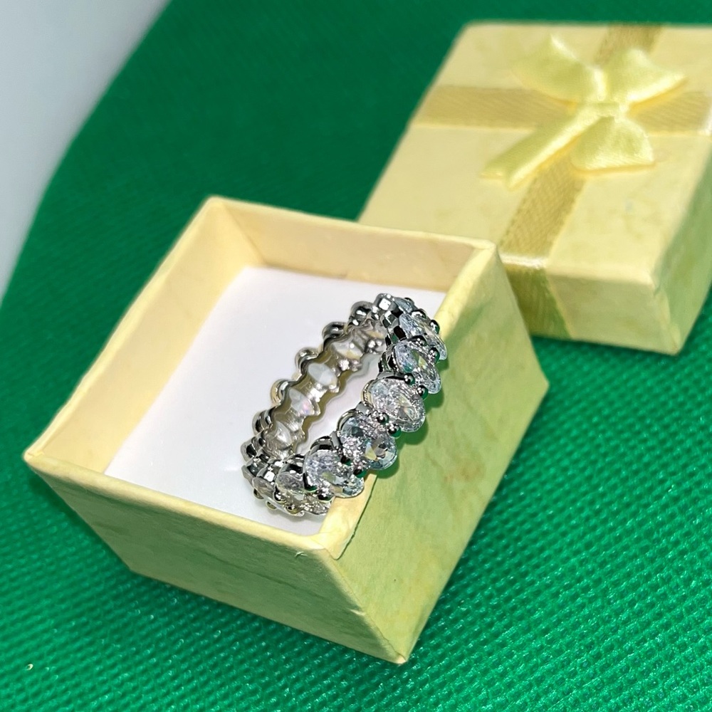 925 sterling silver Luxury Oval Cubic Zirconia Ring - Picture 3 of 4
